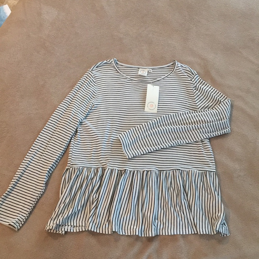 NWT LONG SLEEVE STRIPED TOP